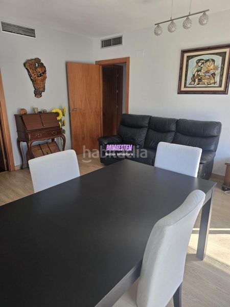 Foto babf793c-b9ec-4d91-a5c4-626167d34114. Pis amb aparcament piscina a Port Badalona