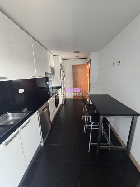 Foto d64c2d27-70e7-4f57-9f78-202ede7abc93. Pis amb aparcament piscina a Port Badalona