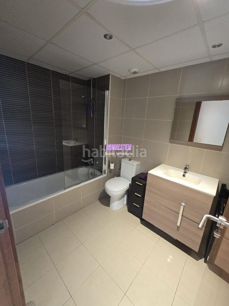 Foto e904b0c9-df73-42ac-b2f7-bbaf09fa7f9a. Pis amb aparcament piscina a Port Badalona