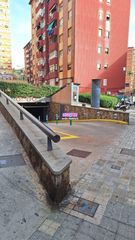 Aparcament cotxe a Avenida AMERICA