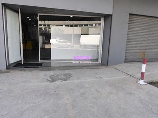 Lloguer Nau industrial a Montigalà. Amplia nave comercial en alquiler en montigala