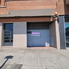 Miete Autoparkplatz  Carrer sardenya. Plaza de parking en alquiler para coche mediano en puigfred, bad