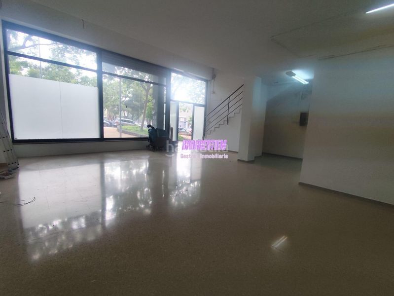 Foto 2e0b268b-4c0d-4e90-bb08-207898d952c4. Local comercial a Puigfred Badalona