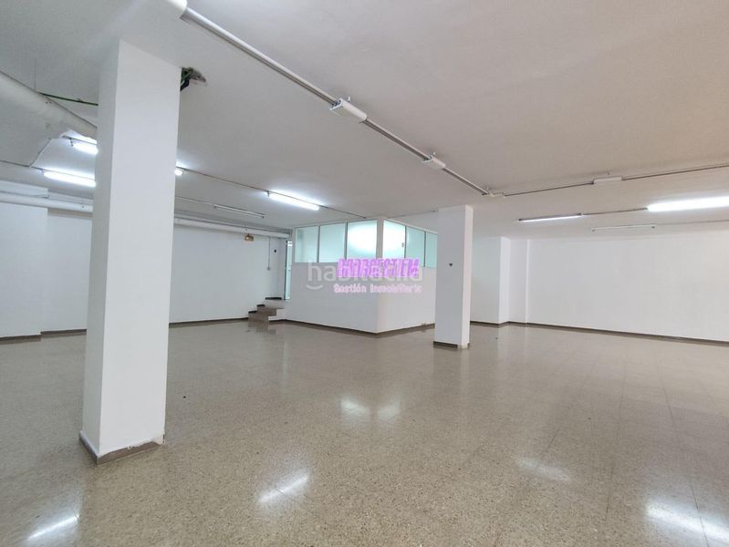 Foto 649e3a1c-7f40-40b7-892f-215acff9f55d. Local comercial a Puigfred Badalona