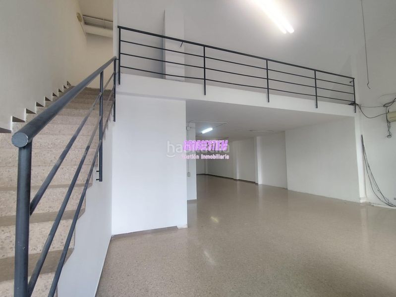 Foto c551a3d3-ac97-46c0-a667-ccf5043c0cb0. Local comercial a Puigfred Badalona