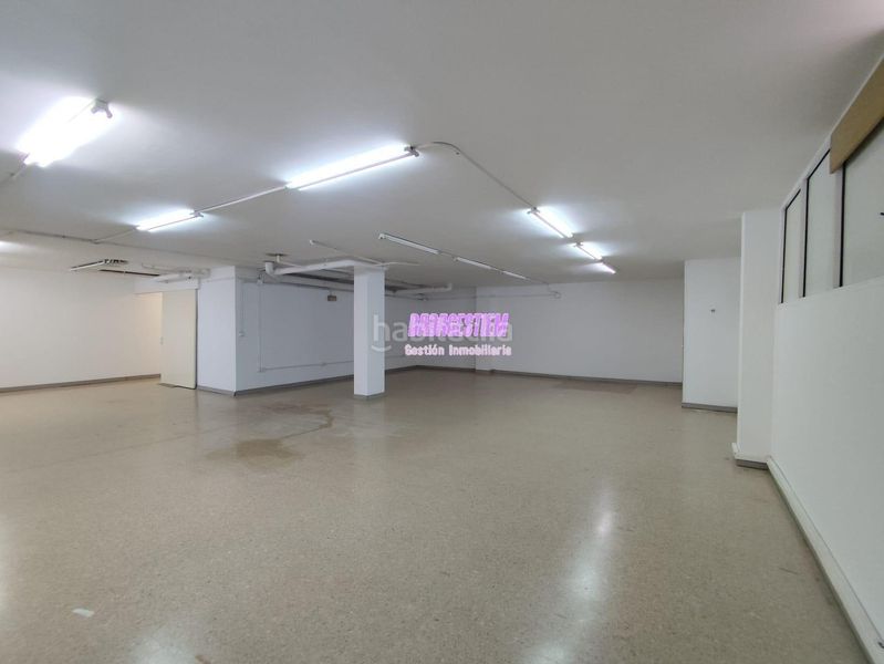 Foto c809dfc4-5d91-43f9-9415-652c741c517e. Local comercial a Puigfred Badalona