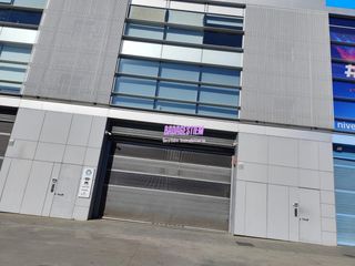 Lloguer Nau industrial a Bonavista. Nave industrial en polígono bonavista, badalona  alquiler por pl