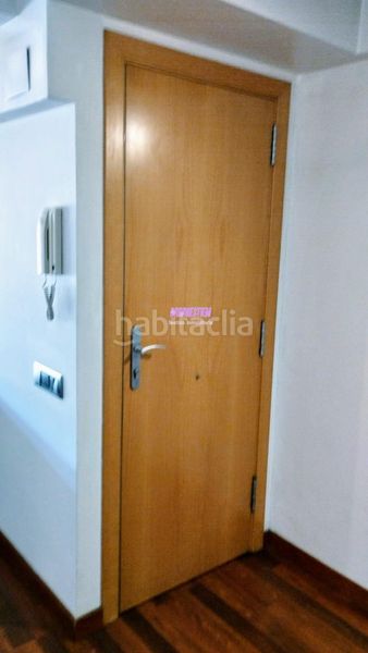 Foto 418e4c25-3b6c-4e69-a762-4555315d42dc. Estudi a Centre Badalona
