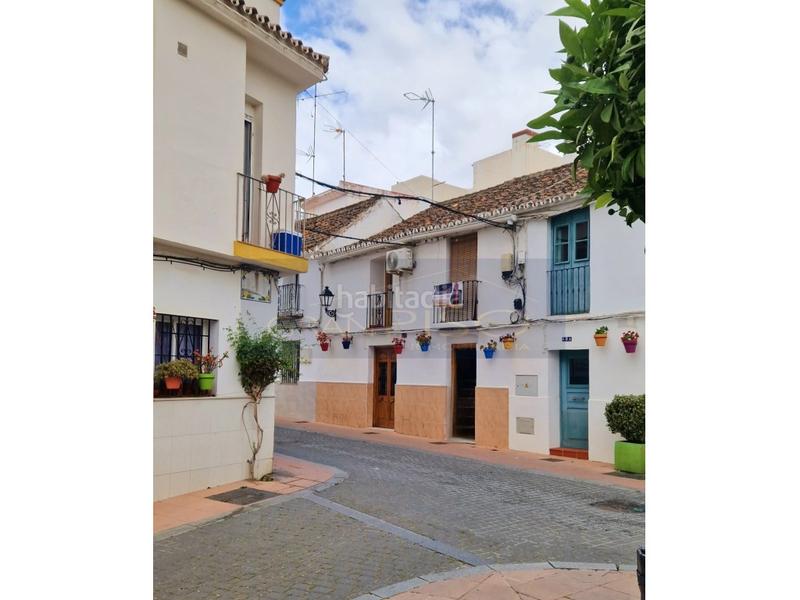 Foto d27fcacb-d40a-4643-8eb5-656a7d09f161. Casa  con encanto andaluz con 4 habitaciones en el corazón en Estepona