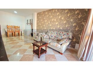 Apartamento  Avenida de españa. Luminoso apartamento con 2 habitaciones y garaje a solo 600 metr