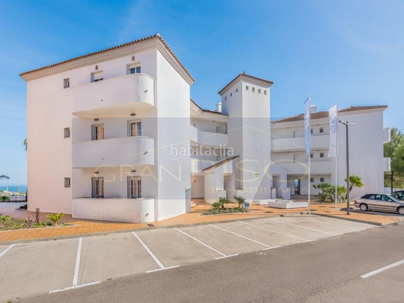 Foto 585142f3-12d8-4899-80ed-b49121a89381. Planta baja moderna planta baja recién reformada, 2 habitaciones y terrazas a 2 km de la playa en Manilva