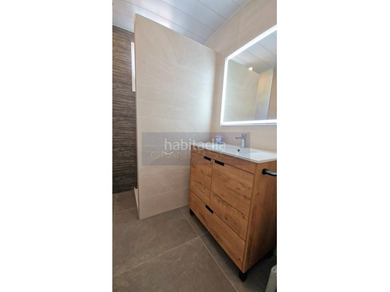Foto 97c95d20-1c0f-46d7-8041-a2d3a227ffd9. Planta baja moderna planta baja recién reformada, 2 habitaciones y terrazas a 2 km de la playa en Manilva