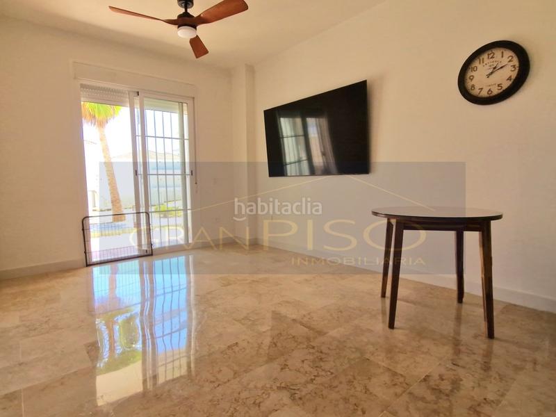 Foto ba8861e1-4541-4eb7-a0d6-7d533e7a9e31. Planta baja moderna planta baja recién reformada, 2 habitaciones y terrazas a 2 km de la playa en Manilva