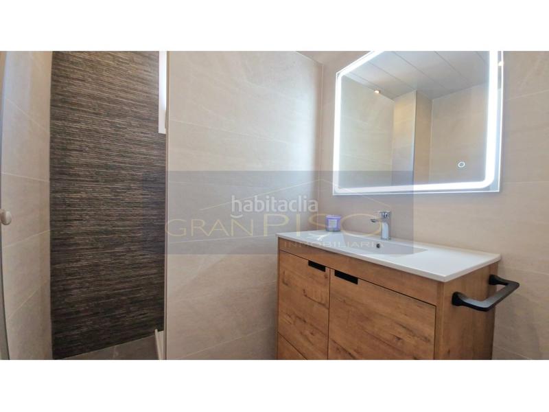 Foto ffe7a647-fb35-46e6-a1a6-2e592f7565dd. Planta baja moderna planta baja recién reformada, 2 habitaciones y terrazas a 2 km de la playa en Manilva