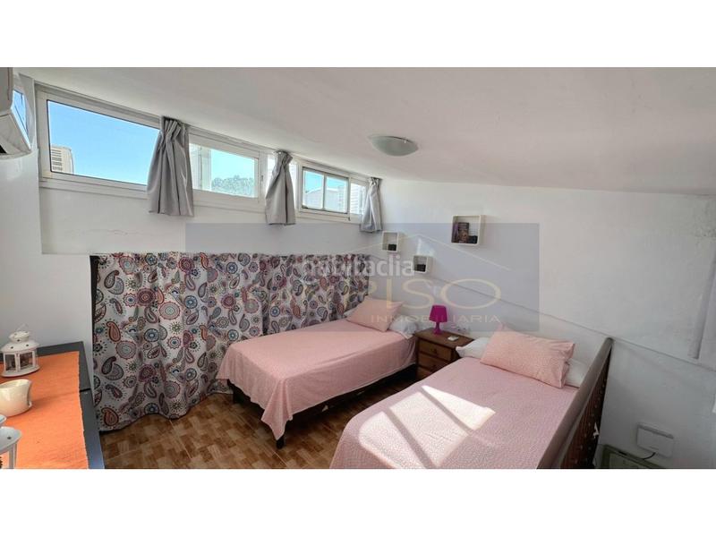 Foto ef3fe3e9-2047-4879-8517-ec4481cd39d8. Dúplex  de 2 habitaciones y licencia turística a 500 metros de la playa en Estepona