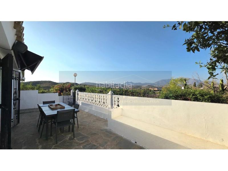 Foto 5bc652ba-a93e-4159-a34f-55b62feaad09. Casa pareada oasis de tranquilidad casa de 3 habitaciones con mucho espacio exterior, tranquilidad, naturaleza y vistas al mar en Manilva