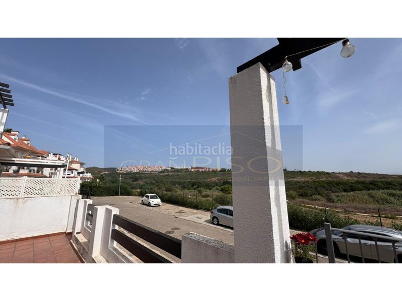 Foto 7355832f-de23-480d-8504-cfd920864ed5. Apartamento precioso apartamento con licencia turística y amplia terraza con vistas al mar en Manilva
