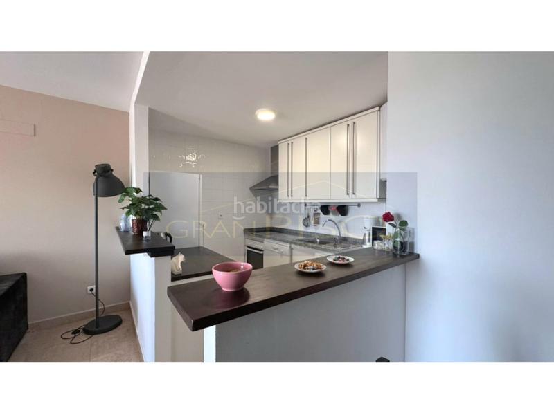 Foto 86d45a2c-1365-4279-9db3-7c273b1db5ce. Apartamento precioso apartamento con licencia turística y amplia terraza con vistas al mar en Manilva