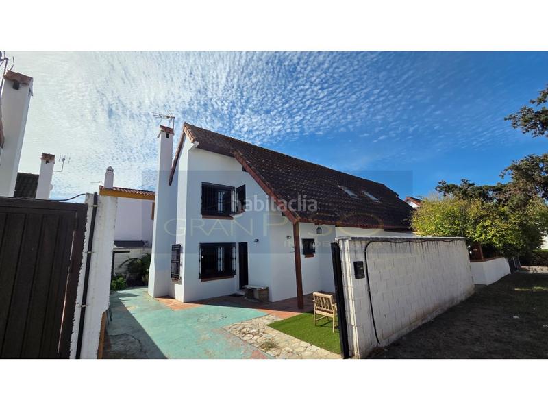 Foto 709815c6-83db-4cd3-961a-1be22b10d772. Xalet a Castellar de la Frontera