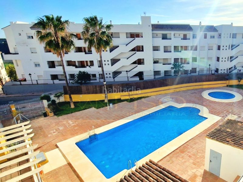 Foto 4be9e677-4897-4d1f-8e73-c8f3e6a4cd54. Àtic amb piscina a Manilva pueblo Manilva
