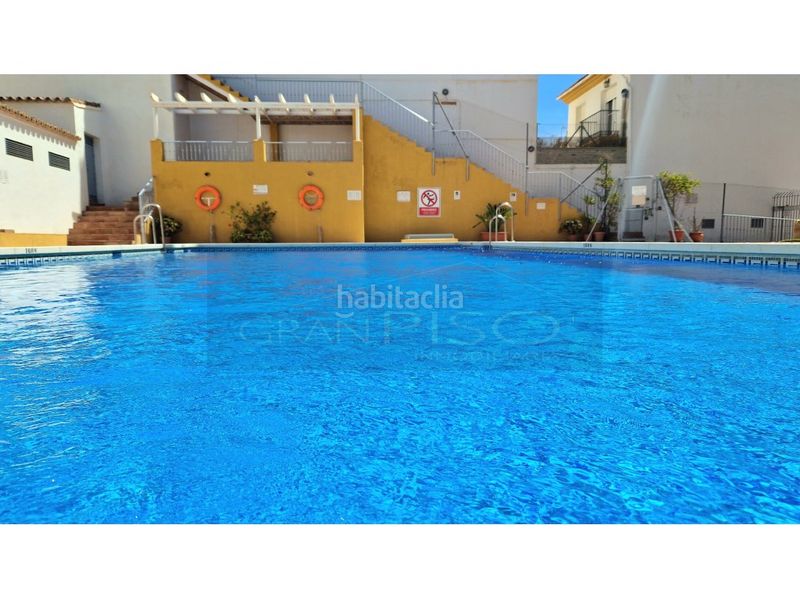 Foto be459505-5ea5-45a9-8efc-1e7959fe501e. Àtic amb piscina a Manilva pueblo Manilva