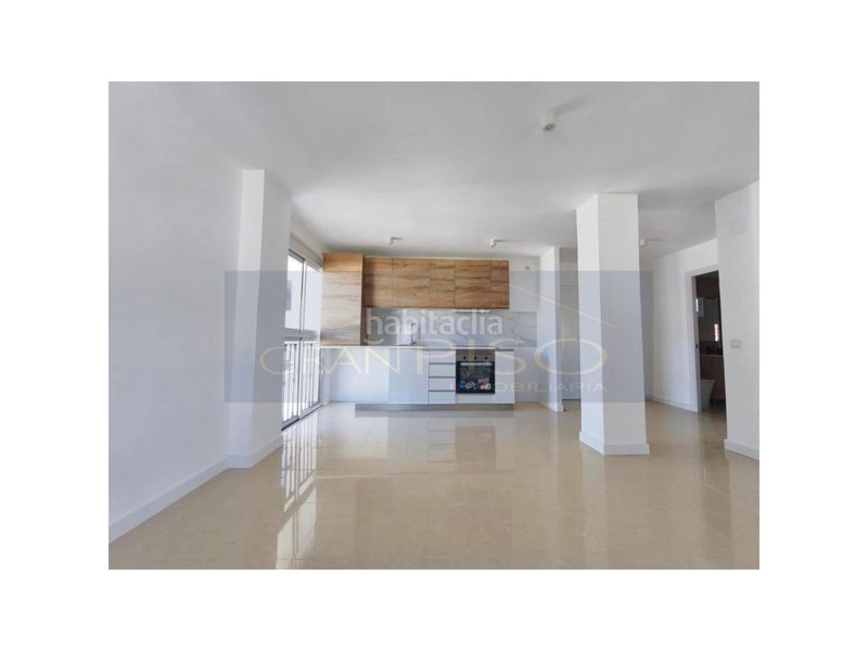 Foto d1bf37b6-1b9c-4ea6-941f-8ec743755db1. Apartament amb piscina a San Luis de Sabinillas Manilva