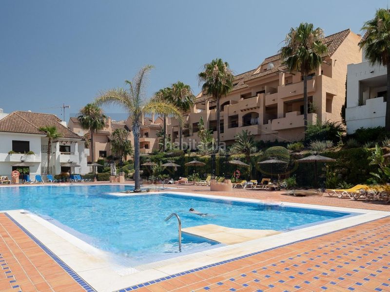 Foto b48632d8-ab1d-46fd-86d2-3d9ae4b64414. Pis amb aparcament piscina a La Duquesa Manilva