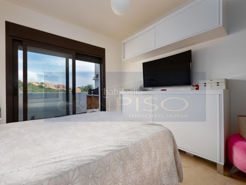 Foto f87e1a94-91e7-4712-8759-8acc23163e58. Pis amb aparcament piscina a La Duquesa Manilva
