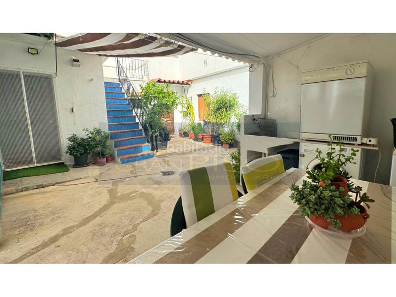 Foto 6c80a737-ecb5-4c44-b09a-263f92cdd75a. Casa amb aparcament a Centro Estepona