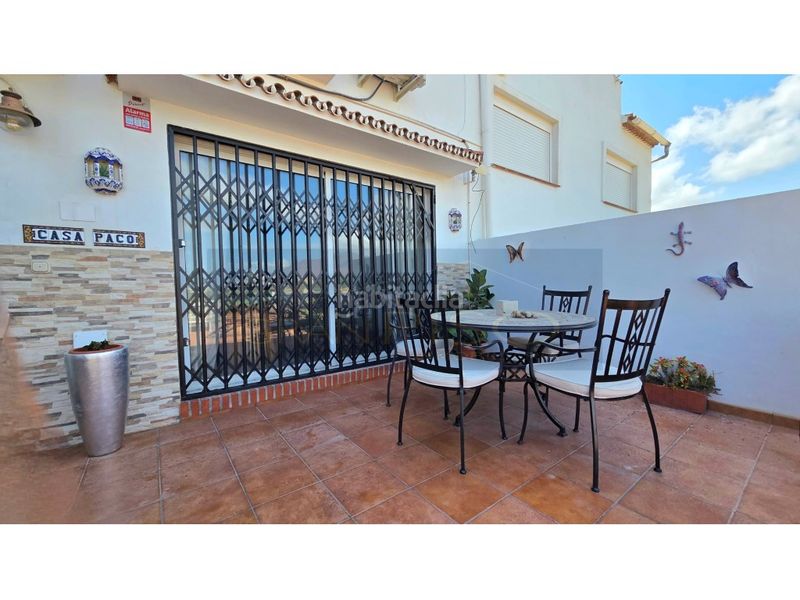 Foto d8558d2b-a34c-4d73-9d9e-ca45fbb8abf1. Casa adossada amb aparcament piscina a Manilva pueblo Manilva