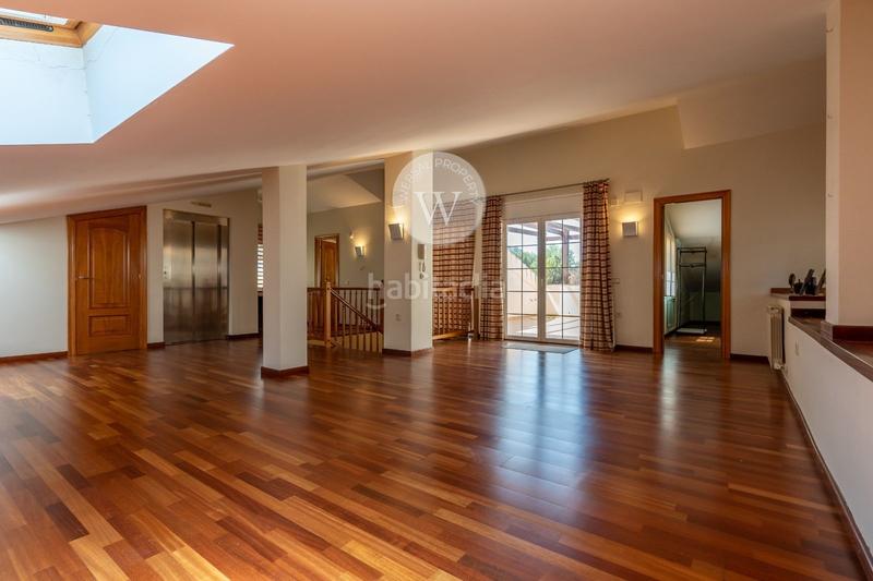 Foto 67abad24-5b09-40d0-883d-16ed385ce245. Chalet lujoso chalet independiente en Covamar Salou