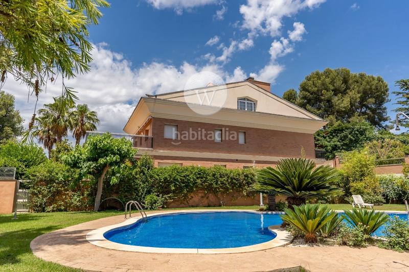 Foto 683dca5b-85c5-4cbb-8a40-87e57b72e467. Chalet lujoso chalet independiente en Covamar Salou