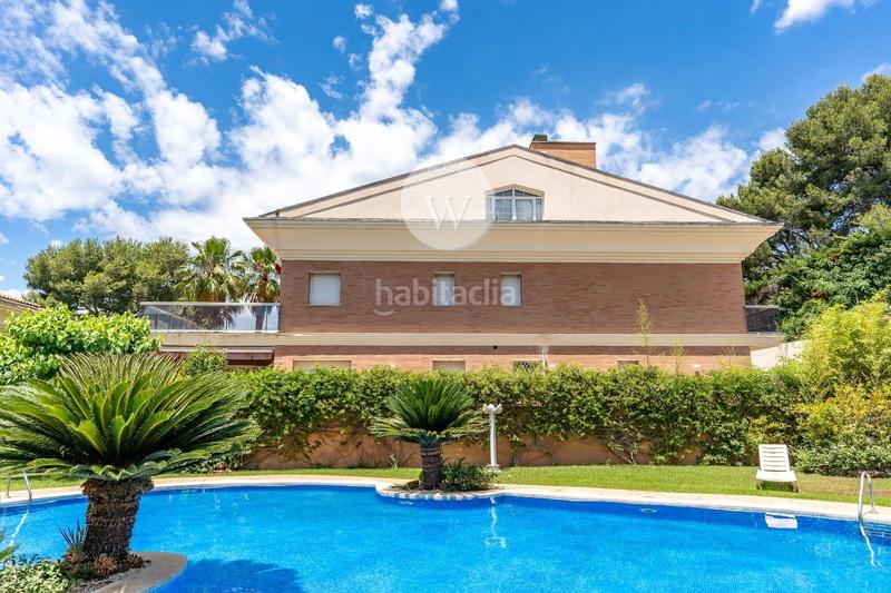 Foto 71d10e11-b7a8-4cd6-9c92-bd170dff793a. Chalet lujoso chalet independiente en Covamar Salou