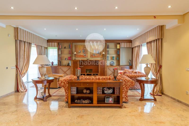 Foto 9414ee93-bee6-4a2a-bd2e-e9d0542617da. Chalet lujoso chalet independiente en Covamar Salou