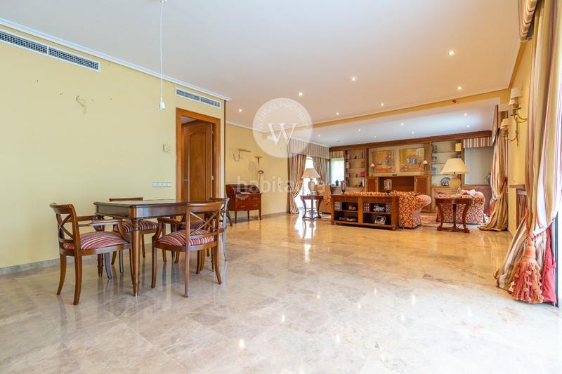 Foto 9b08b77b-d8d8-4394-ba4a-7aee9b4e5bbe. Chalet lujoso chalet independiente en Covamar Salou