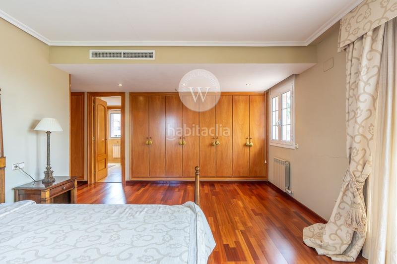 Foto a7163ae6-ba19-4996-8599-75c5a64da94a. Chalet lujoso chalet independiente en Covamar Salou