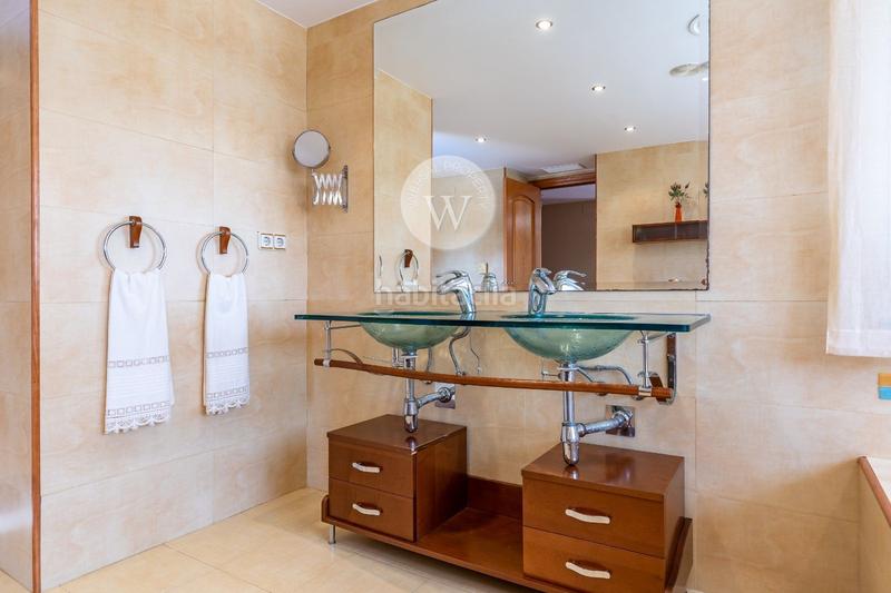 Foto bdfde066-0039-4065-8cb1-236500db3045. Chalet lujoso chalet independiente en Covamar Salou