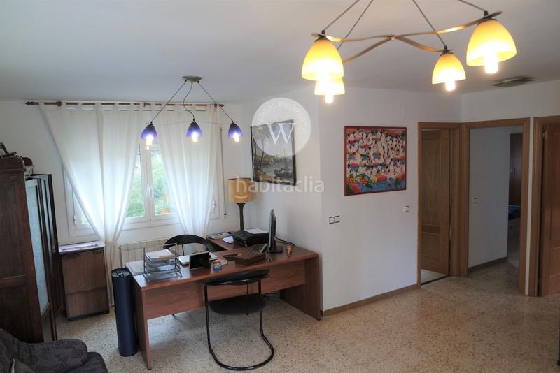 Foto b8815ef4-097e-4d99-8562-1828527023a9. Chalet casa independiente en cap en Plaça Europa - Port Aventura Salou