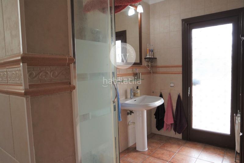Foto d3043d31-42ac-4a9f-8347-c7b49f736a41. Chalet casa independiente en cap en Plaça Europa - Port Aventura Salou