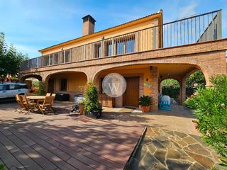 Xalet  Monestir santes creus. Excepcional chalet de lujo  en xalets de salou