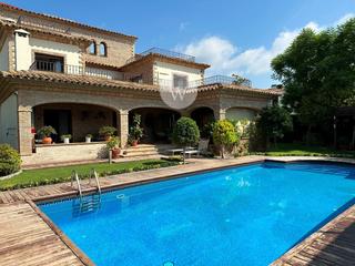 Chalet  Josep maria subirachs. Mansión de alta standing en cambrils vilafortuny