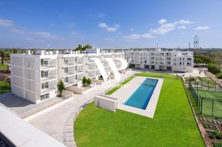 Flat  Salvador vilaseca. Planta baja con dos terrazas en salou