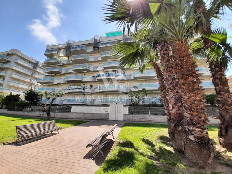 Foto 356bedec-3e5f-49e7-8579-972fbb8ae846. Piccolo appartamento in calle viladomat 6 in Mar i Camp - Platja dels Capellans Salou