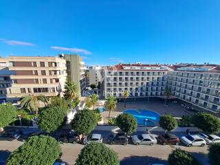 Apartamento  Calle penedes del 12. Apartamento en salou
