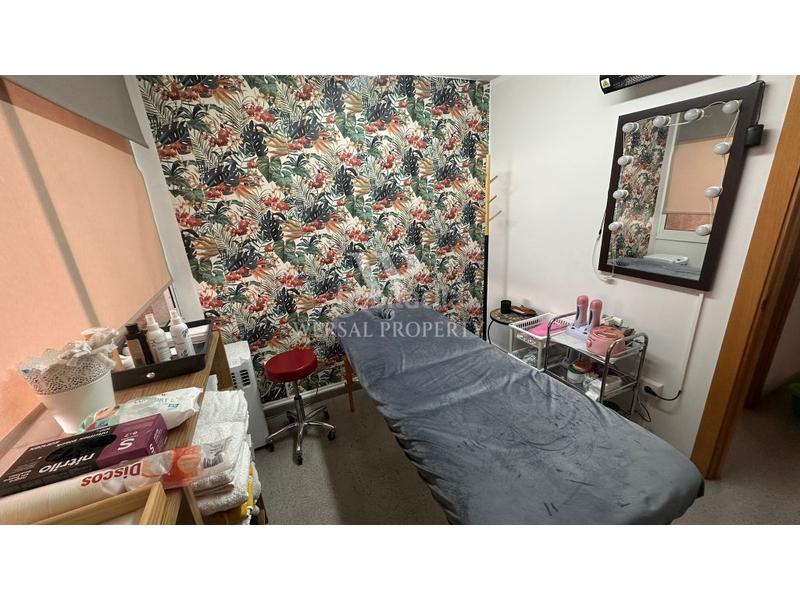 Foto 61d63d4f-e327-4abe-ab28-05e89b8235a7. Umzug geschäftsraum in avinguda de l'estatut 20 in Rubí