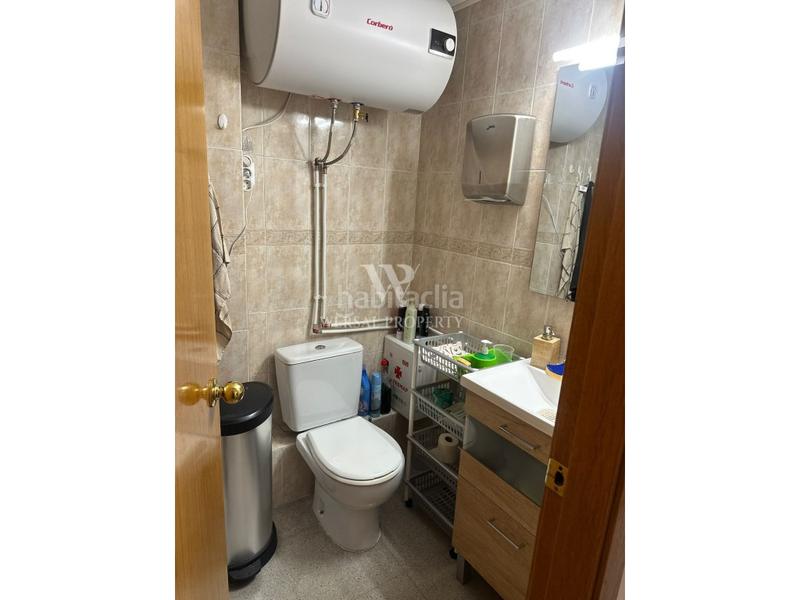 Foto e254d451-036a-44ae-95c8-1b3b19228443. Umzug geschäftsraum in avinguda de l'estatut 20 in Rubí