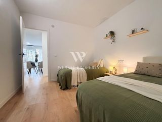 Piso en Calle via aurelia 19. Piso reformado con piscina a 2 minutos de la playa en barenys, s