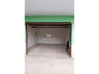 Car parking in Avenida carles buigas 77. Garaje cerrado tipo box de 20 m en salou