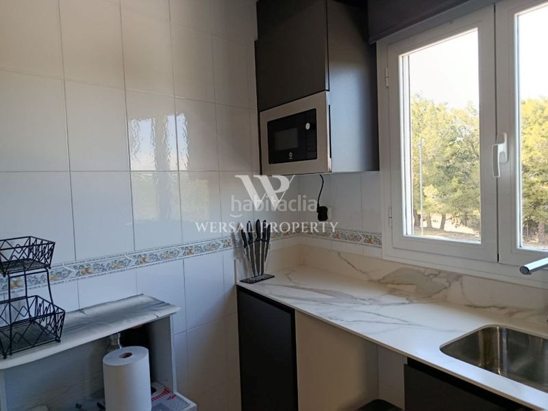 Foto 1ac35f56-a42e-4583-b3f5-8997df1e0a0a. Casa adossada a calle pau casals 24 a Ampolla (L´)