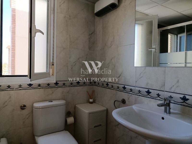 Foto 99cebe67-e48d-4c48-a4ea-9b591c6ad987. Casa adossada a calle pau casals 24 a Ampolla (L´)